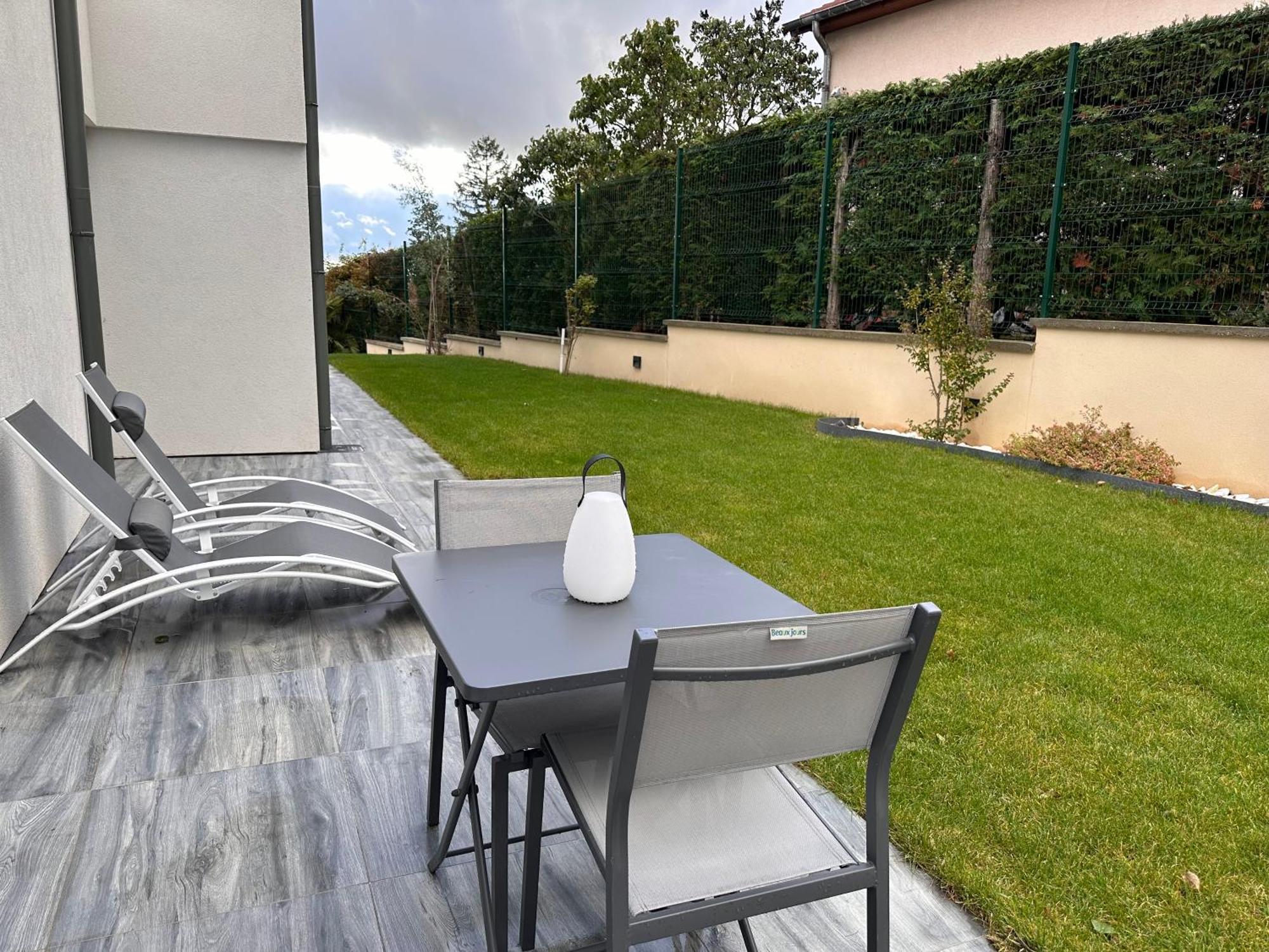 La Villa Perchee Calme, Sauna, Parking Prive Saint-Prix  Ngoại thất bức ảnh